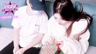蕉点传媒JDSY-144 风骚翘老婆穿性感内衣等老公回家