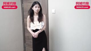 爱豆传媒IDG5522 跟踪狂情欲大发约炮嫩妹上门泻火 小柒