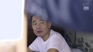 MIAA-360 姉が少しずつ膣イキ敏感体質になっていく10年間、義理の親父の巨根に開発され続けるのを、ずっと覗き見勃起 樋口みつは