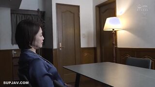 【モザイク破壊】ROE-379 人妻を拘束椅子に放置して2時間…唾液だらだらのイグイグ変態女に育った話。 友田真希