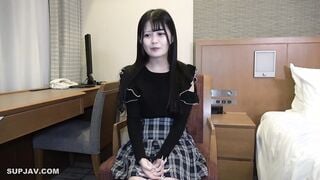 FC2-PPV-4812345 【無】見た目可愛い感じの清楚系女性！なのに中身は肉食の性欲強めを自ら公言⤴「どっちが性欲強いか勝負しましょう～」とやる気満々　中だし２発　