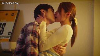 【モザイク破壊】ROYD-261 隣に住む細身巨乳なシングルマザーは、いつも明るく振る舞っているが、どこか寂しげで――。 都月るいさ
