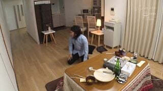 NHDTC-142 こたつの中で彼氏の弟に媚油手マンされ潮吹き絶頂！中出しされた快感が忘れられず何度もチ〇ポイキしたがる発情女