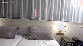 MAAN-1133 【この女、仕事の為なら何でもする。】ベソ泣き雑魚マンアナウンサー上納w※注意：かわいそうはかわいい派向けです。泣きっ面で情けなくイっちゃう女の子に興奮