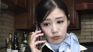 JUX-825 人妻CA偽りのフライト～夫の部下との密かな関係～ 成田麗