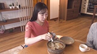 RCTD-708 巨尻の母親と息子が賞金目当てで挑戦！ 穴あきデニムで父親にバレずにギリギリtidythinチャレンジ
