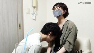FC2-PPV-4818070 【奇跡の再会】Iカップ爆乳奥様あぐりさんのインタビュー＆計測シーン