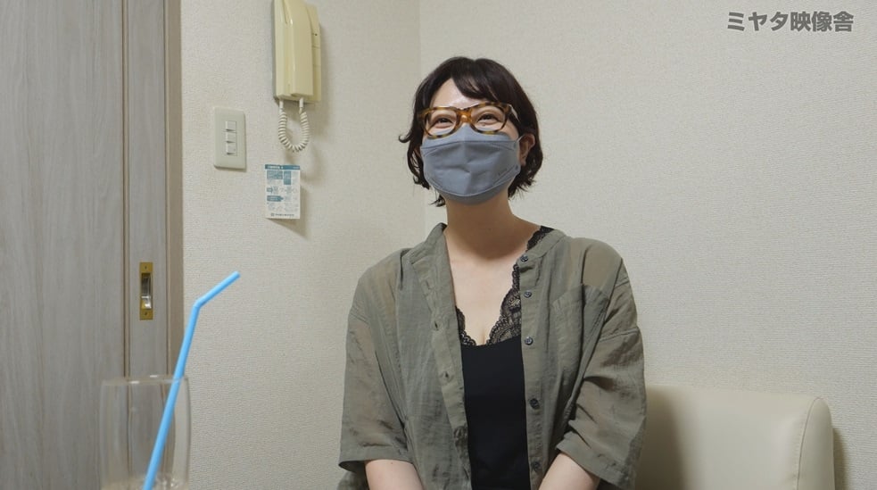 FC2-PPV-4818070 【奇蹟的重逢】I罩杯爆乳貴婦阿慄小姐的訪談＆測量場景