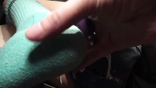 KNMB-115 駐車場で見つけた無毛つるぺたニートチョロまん家出娘 赤名いと