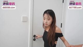 爱豆传媒IDG5570 看着女友被陌生人迷X无比兴奋 夏云