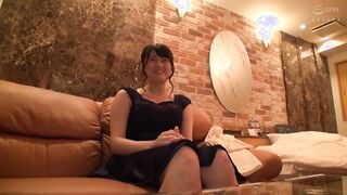 KBTV-023 結婚式で友達の幸せな姿を見てきたばかりの女をナンパすればヤレる可能性が高い説