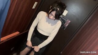 【モザイク破壊】SORA-607 奥様プレバトリモバイ 刺激が欲しい人妻が赤面イキ連発 まんねりに悩む五芭さんをベロチューと猥褻リモバイで連れ回し悶絶失禁させたところ…