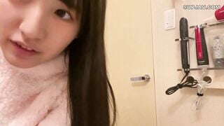 【モザイク破壊】SUN-010A 接吻露出 学校では優等生を演じてるベロちゅう好きな本物ビッチ。所構わず自撮りでわいせつ発情デート（SUN-010A）