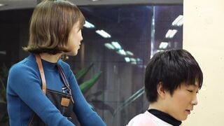 JUL-946 「アナタだけの特別サービスですよ…？」 人妻美容師の誘惑 夫婦経営のヘアサロンで担当・すみれさんに中出しをせがまれ痴女られた僕。 黒川すみれ
