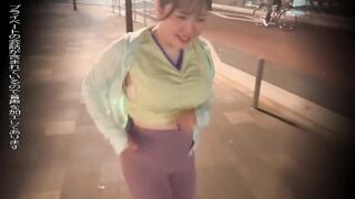 KING-306 素人バラエティ ムリです！ムリムリッ ムチムチ素人妻狙い撃ち！モリマンくっきり透けピタスパッツのマンスジでデカチン素股射精チャレンジ！生膣中出し5秒前の