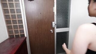 SAN-136 料理の動画配信が趣味な美人妻が巨根ファンに凸られ寝取られ信じていた夫にも棄てらてしまった悲劇 遥奈杏美