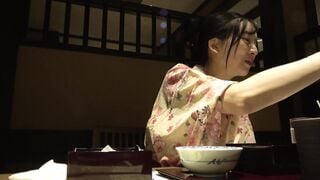PKPD-402 ノーブラ中出し温泉旅行 鈴木真夕