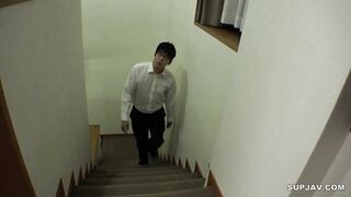 【モザイク破壊】SW-396 友達ん家に遊びに行ったら、お姉さん達が大人のカラダをチラ見せして僕を誘惑◆チ●コ硬くしてるのを見抜かれて友達の寝てる横でヤラレた！