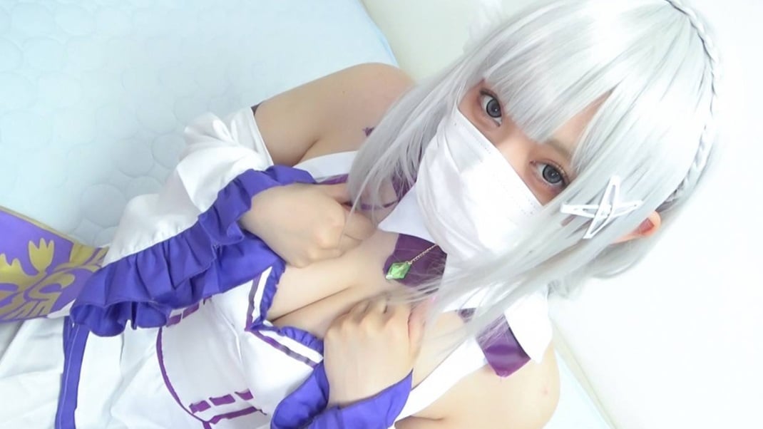 FC2-PPV-4825832 【無修/限時再售】天使系艾米婭醬的異世界性生活！含情脈脈的口交眼神太撩人**中出內射自拍實錄！