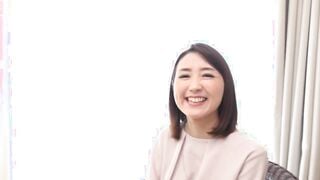 MKD-216 女優のドタキャンでメイクの坂上さんがAVデビュー！ 坂上成美