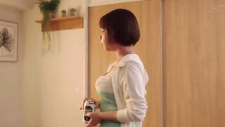 JUR-598 「全部私が受け止めてあげる」 冴えない中年オヤジの寂しさを埋める 全肯定人妻の身も心も蕩け堕ちる甘やかし性交 宍戸里帆