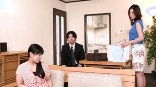 NGOD-312 嫁の母親 バカ嫁が浮気して出てったので嫁の母親を呼びつけて抗議したら…「娘がごめんなさい…戻るまで家のこと私が代わりにしますから…」なんて言うもんで嫁の