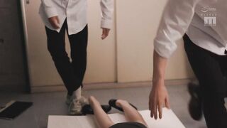 MIKR-068 いじめからかばってくれたのに…優しい白岩先生が目の前でレ●プされる姿にフル勃起。命令され一緒に犯してしまった最低なボク… 白岩冬萌