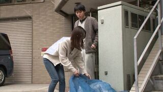 JUL-961 引っ越し先で出会った学生時代の家庭教師と背徳の昼下がり―。 武藤あやか