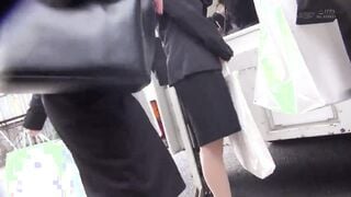 SDMM-222 マジックミラー号 田舎から東京にやってきた就活中の女子大生 とにかく内定が欲しい就活女子たちはセクハラまみれのセミナーを必死に耐えるが、過激な面接対策は
