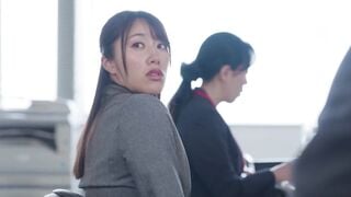ROYD-289 朝起きたら部屋に下着姿の同期女子社員！いつも生意気で悪態ばかりついてくるのに、甘えてきたので… 竹内有紀