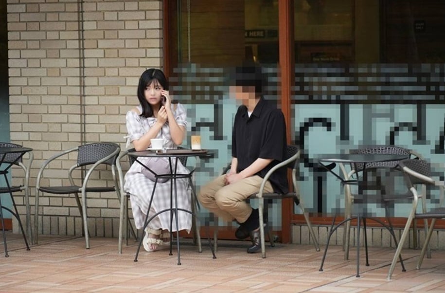 ⁣【モザイク破壊】FC2-PPV-4807104 ※閲覧註意※デート中におぢセフレに呼び出された地下アイドル中出し肉達磨 【ちんぽには抗えない】