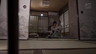 CAWD-928 人見知りで人付き合いが苦手な女子工員と油臭い中年オヤジが帰宅困難で相部屋に… 豪雨で濡れたカラダに媚が染み渡りガンギマリお漏らし絶叫で朝まで中出しレ●プ