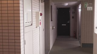 MIAA-406 僕はマンションの両脇に住む倦怠期中の隣人妻の誘惑に耐え切れずひたすら浮気中出しをしてしまった… 藤森里穂 舞原聖