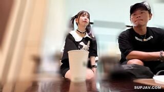 MAAN-1146 【顔面強すぎ病みかわ系女子】V●uberへの投げ銭が生き甲斐！金持ちおじに寄生して生計を立てるP活家出ガール登場！ミニマムボディに微乳で美乳♪ツインテ