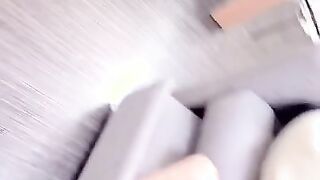 FC2-PPV-4842730 【ちょいヤバ】電マ使ったら涙が。18になったプレゼントあげると言ってやり部屋に連れ込んでパコッた。