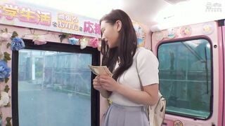 DVMM-351 極上！マジックミラー便PREMIUM ミスキャンパス女子大生 初めての公開ディープキス編 誰もが目を奪われる美少女が舌を激しく絡め合うベロチューでオマ○