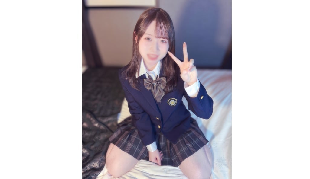 FC2-PPV-4845383 【變態紳士完全復活×AF黑船來襲】傳奇AF巨匠全面復出。面對20釐米超巨根，身心徹底臣服的18歲小遙人生初體驗