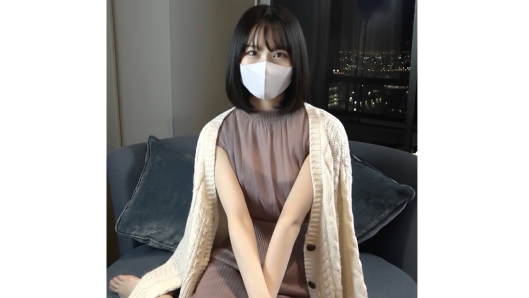 FC2-PPV-4845496 美大在讀三年級女生兼職咖啡廳，趁著短暫假期來場私密約會！