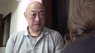 NACR-702 近所で噂の美人奥さんは見境なくチ○ポを喰らう淫乱人妻でした… 澤乃かのか