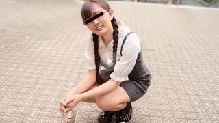 ลูกสาวธรรมชาติ 021426_01 สาวแว่นแดงที่สนใจพัฒนาบั้นท้ายด้วย