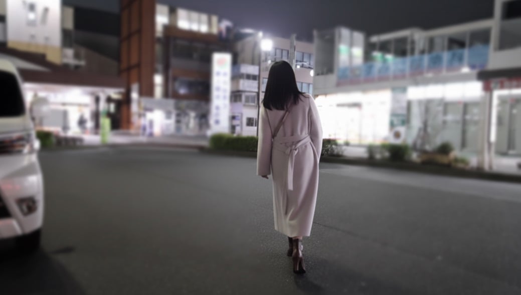 FC2-PPV-4846891 【5秒即溼高潮】慾求不滿的淑女高速活塞狂潮！忍受不瞭丈夫早洩性愛，哀求道「請給我硬挺的肉棒和濃稠的精液♡」