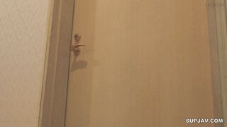 【モザイク破壊】DLDSS-437 妊娠中の妻にこっそり隠れて行った人妻デリヘルで義母と遭遇！「内緒にしてくれるなら…奈々の妊娠中はワタシが…」とお店以外でも欲求不満を満