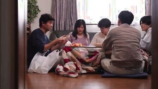 ROE-461 家族皆が巣立った実家で、 母と過ごすtidythinの日々―。 紗月さくら