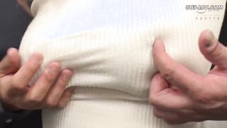 【モザイク破壊】DRPT-068 満員電車で吊り革拘束され両乳首同時開発のすえ無念の発情してしまった巨乳美女2 有岡みう