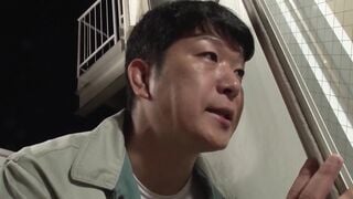 SCPX-180 巨乳な人妻のナマ着替えを覗いていたら 奥さんのほうから窓ガラスにデカパイ押し付けて誘惑してきた！