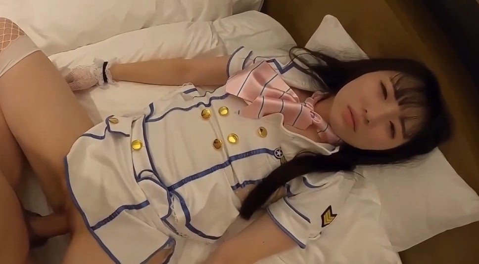 FC2-PPV-4850703 ①【未來醬空乘篇】毫無疑問是史上第一美臀！請盡情欣賞後入式與背面騎乘位。最後還突襲瞭浴室場景