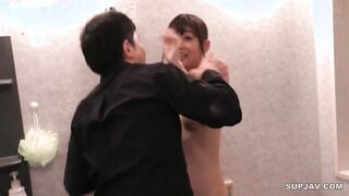 【モザイク破壊】HZGD-091 「東京って怖い…」田舎から引っ越してきたばかりの人妻ばかり犯す中出しレ●プ魔 山井すず