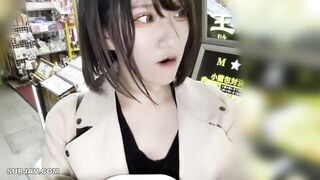 FC2-PPV-4846825 【初撮り】六本木スレンダーラウンジ嬢★中華街ロマンチックデートで恋するように乱れまくり！デカチンハメ撮り師に甘く堕とされ高速バック痙攣中出