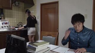 T28-360 現役女子大生家庭教師強制中出しfrec