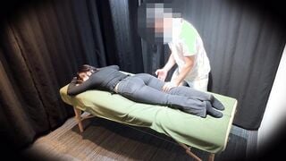 FC2-PPV-4852932 「なんで勃ってんだよ！」執拗な乳首責めに激昂は喘ぎ声に変貌　絶頂からの立ちバックで膝から崩れ落ちる美人OL